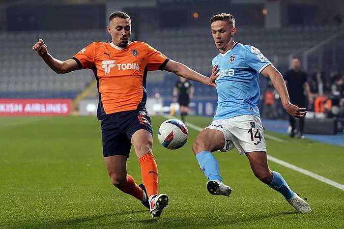 Başakşehir Trabzonspor maçı saat kaçta, hangi kanalda canlı yayınlanacak? İşte, muhtemel 11'ler... 4